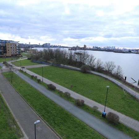 Lovely 2 Bed 2 Toilet Hill House River View Apartment Londres Exterior foto