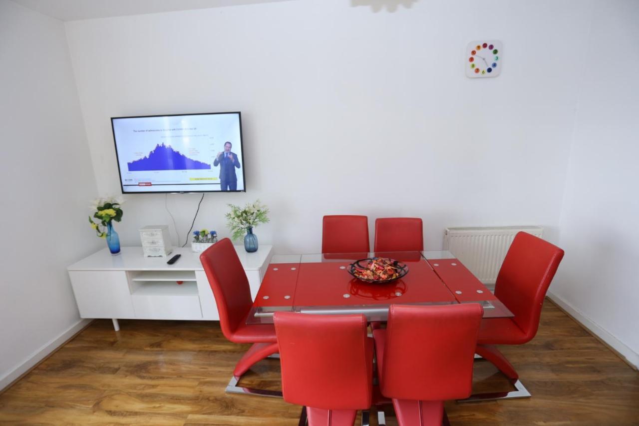 Lovely 2 Bed 2 Toilet Hill House River View Apartment Londres Exterior foto